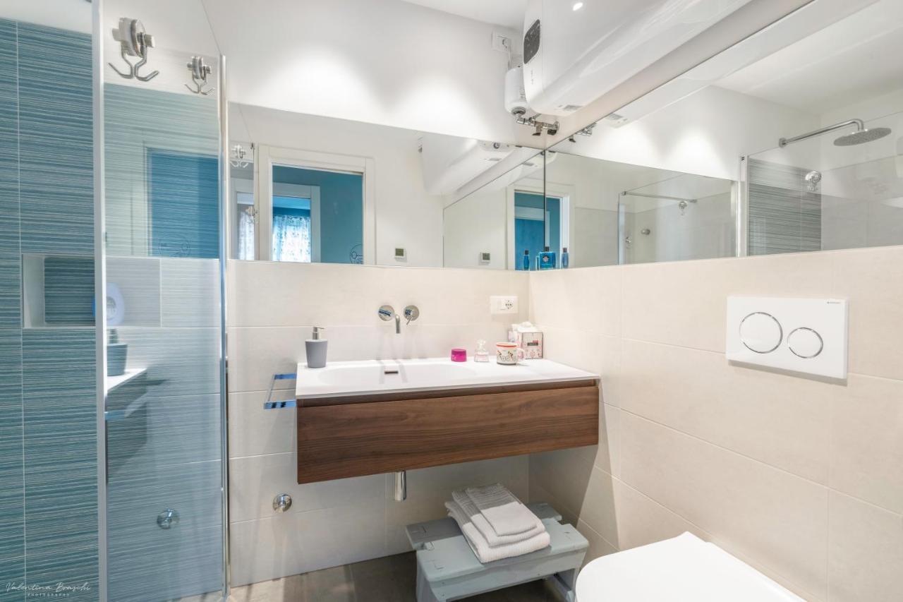 Draisina Bike Apartments Due Oleggio Castello Luaran gambar